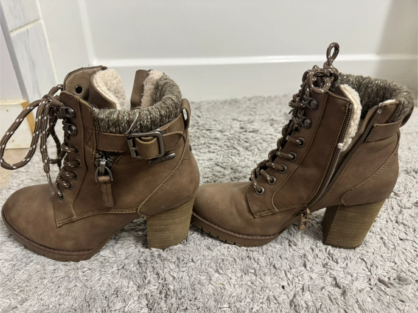 Chelsee Brown Ankle Boots size 7US - photo 2