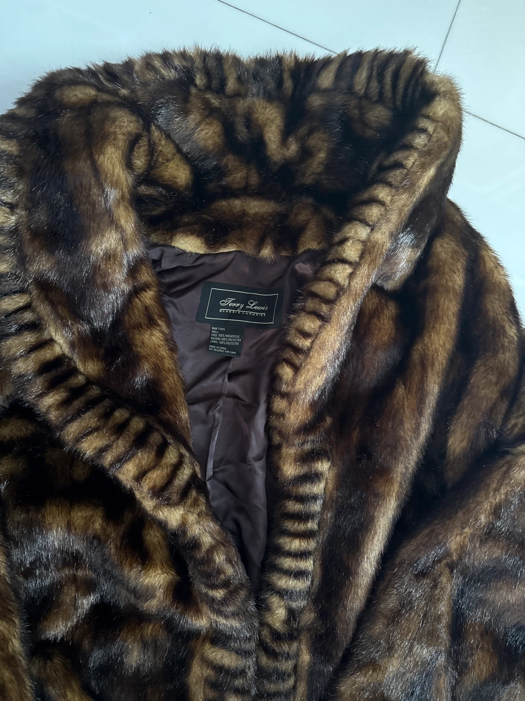 Terry Lewis Faux Fur Coat - photo 5