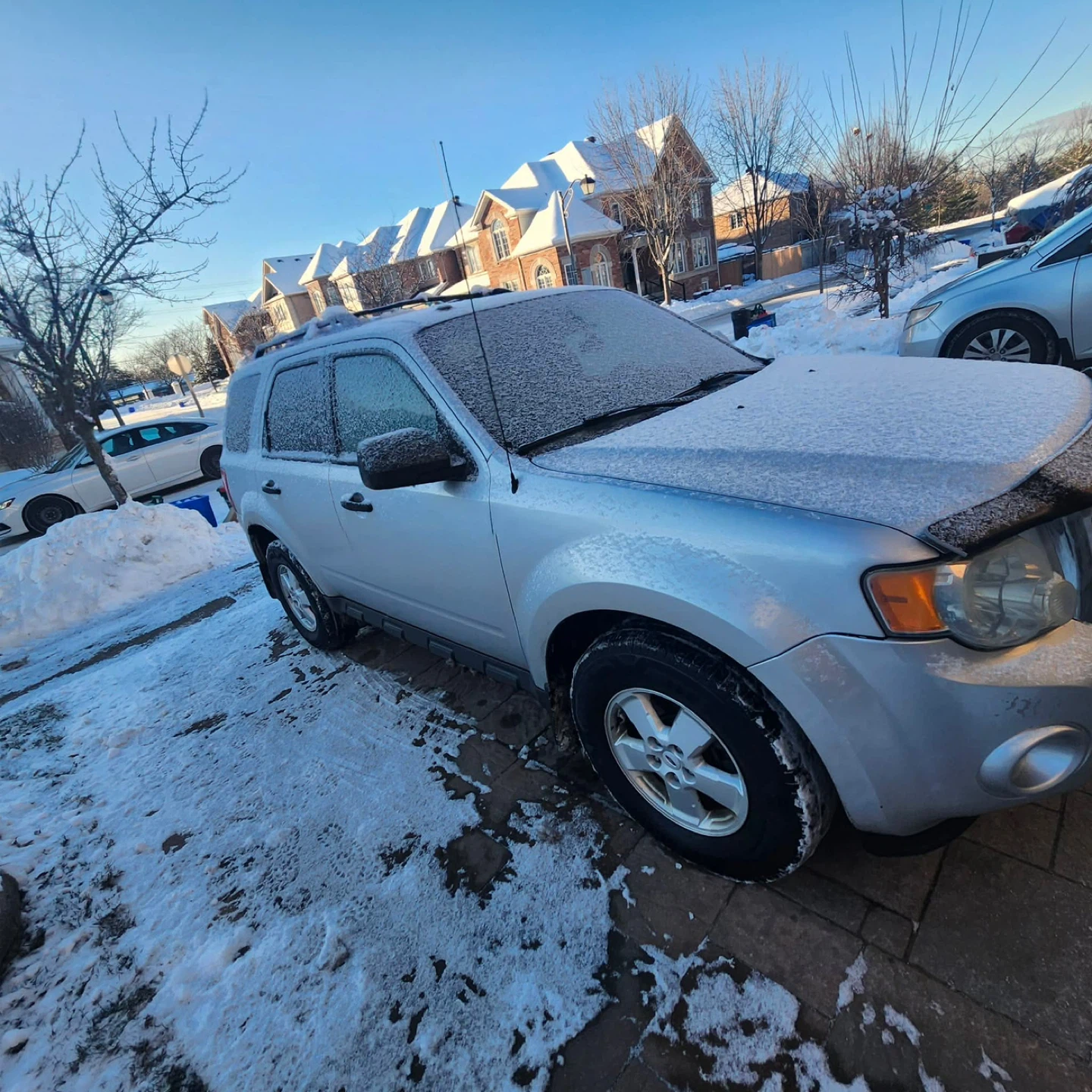 Silver Ford Escape SUV - photo 4