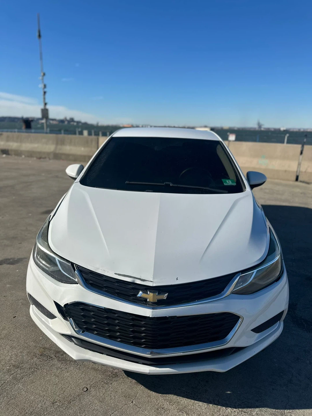 White Chevrolet Cruze Sedan - photo 2