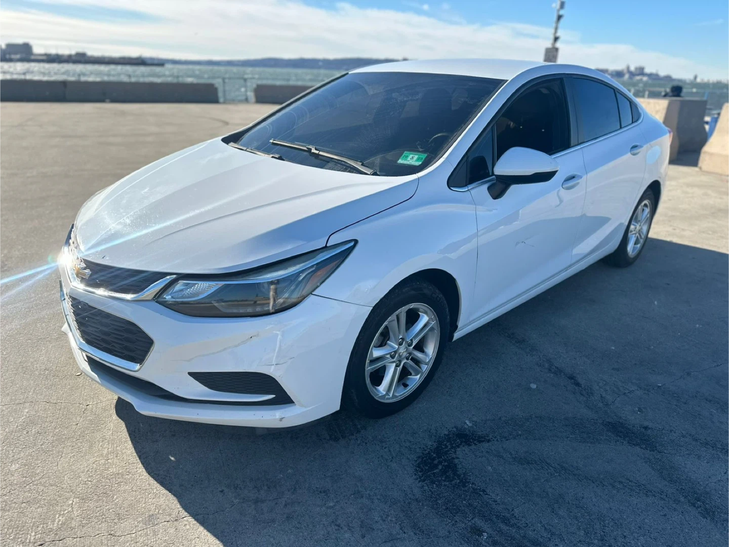 White Chevrolet Cruze Sedan - photo 3