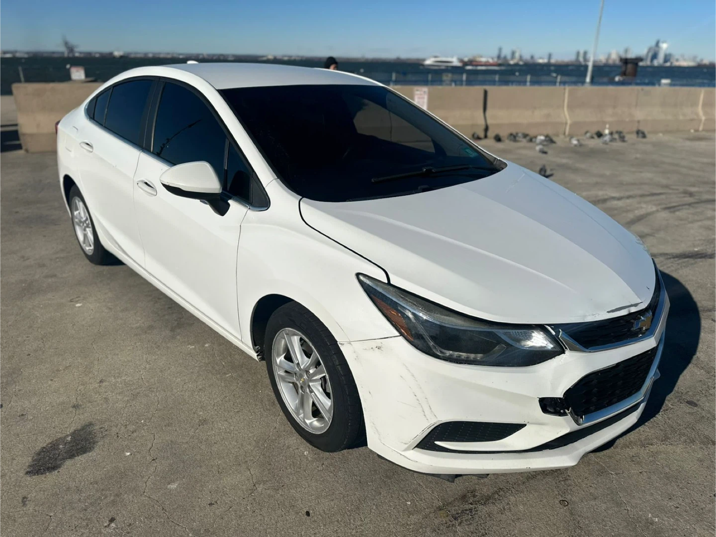 White Chevrolet Cruze Sedan