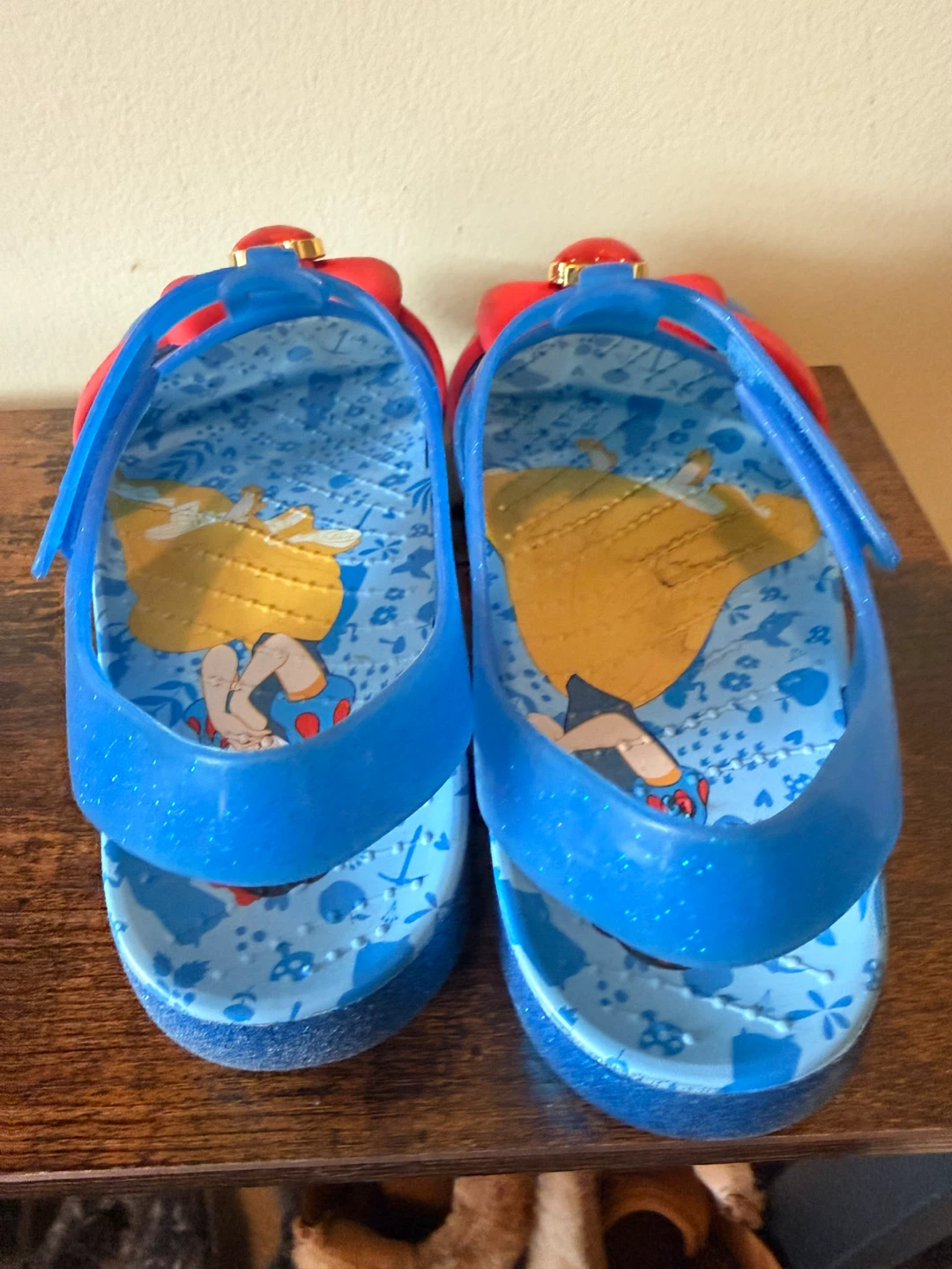 Crocs Disney Snow White Sandals - Size 12 - photo 2