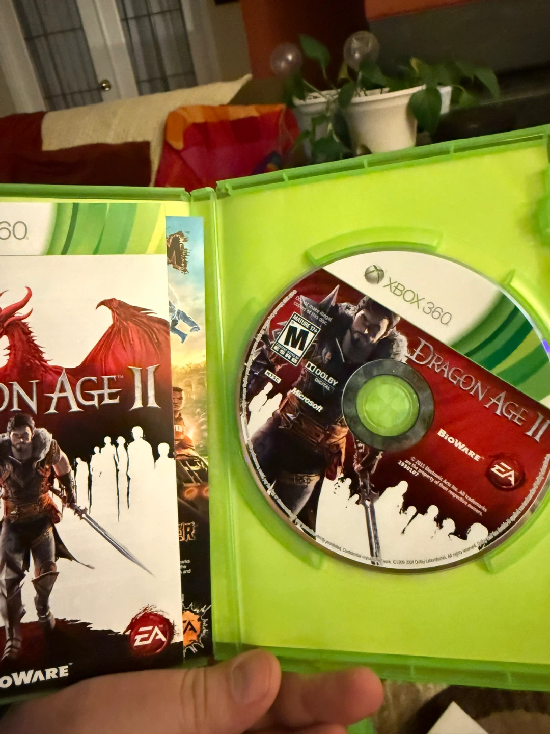 Dragon Age II for Xbox 360 - photo 2