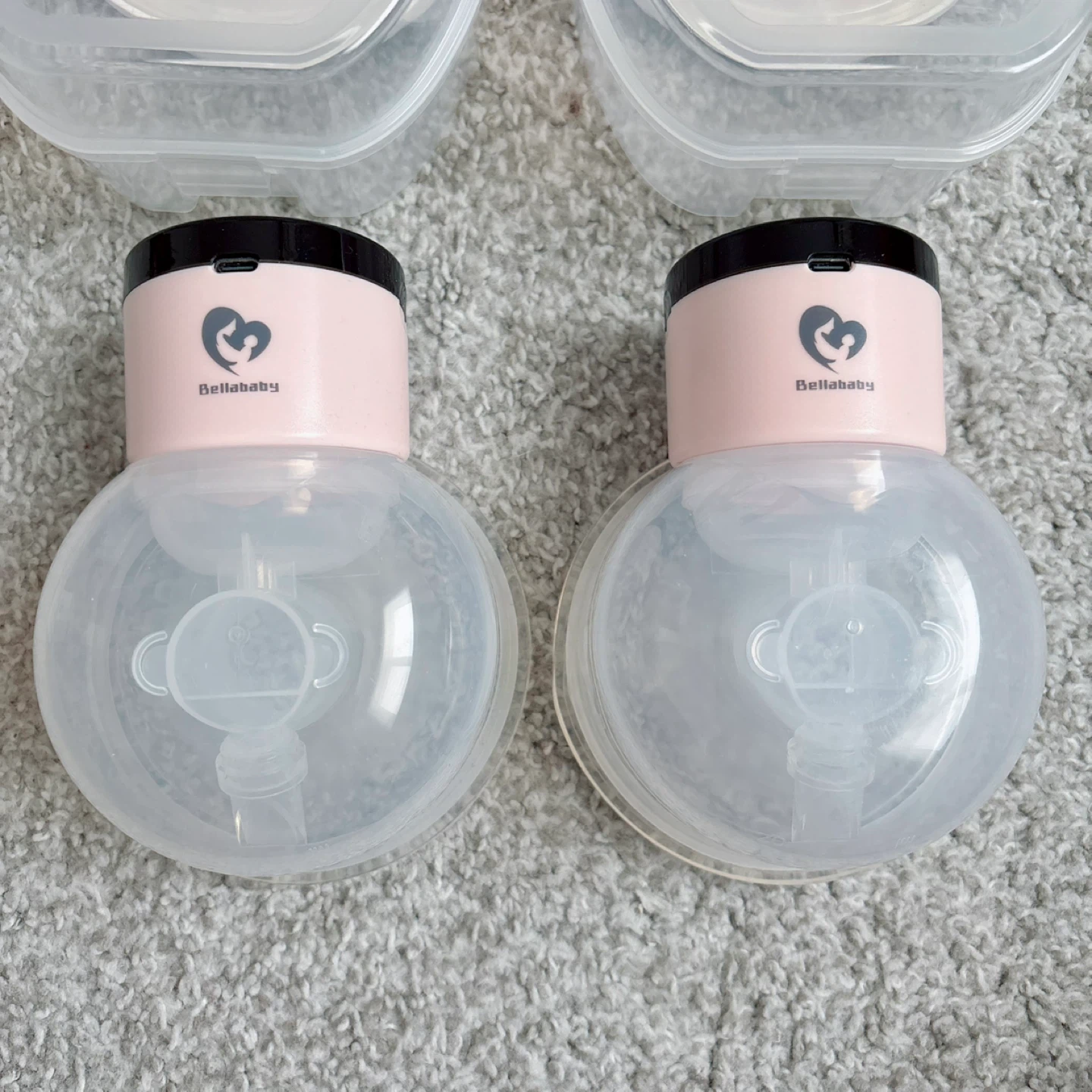 BellaBaby Wearable Double Breast Pump Set + baby bottles lots - photo 2