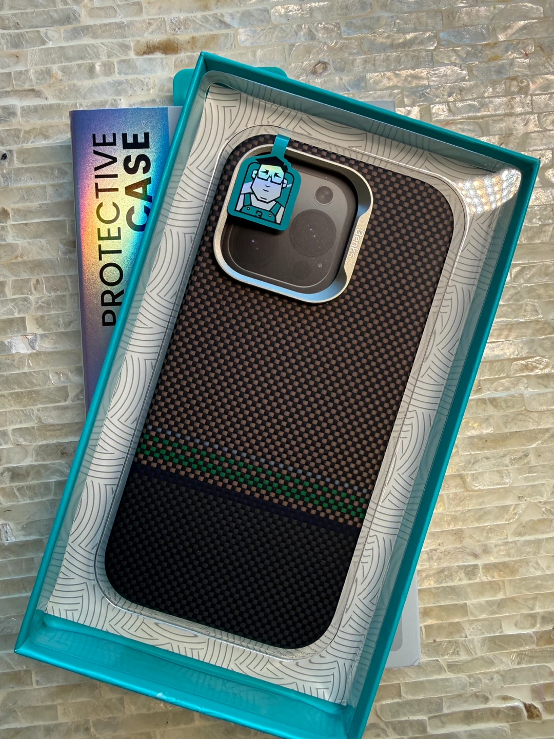 Benks iPhone 16 Pro Case with Kevlar