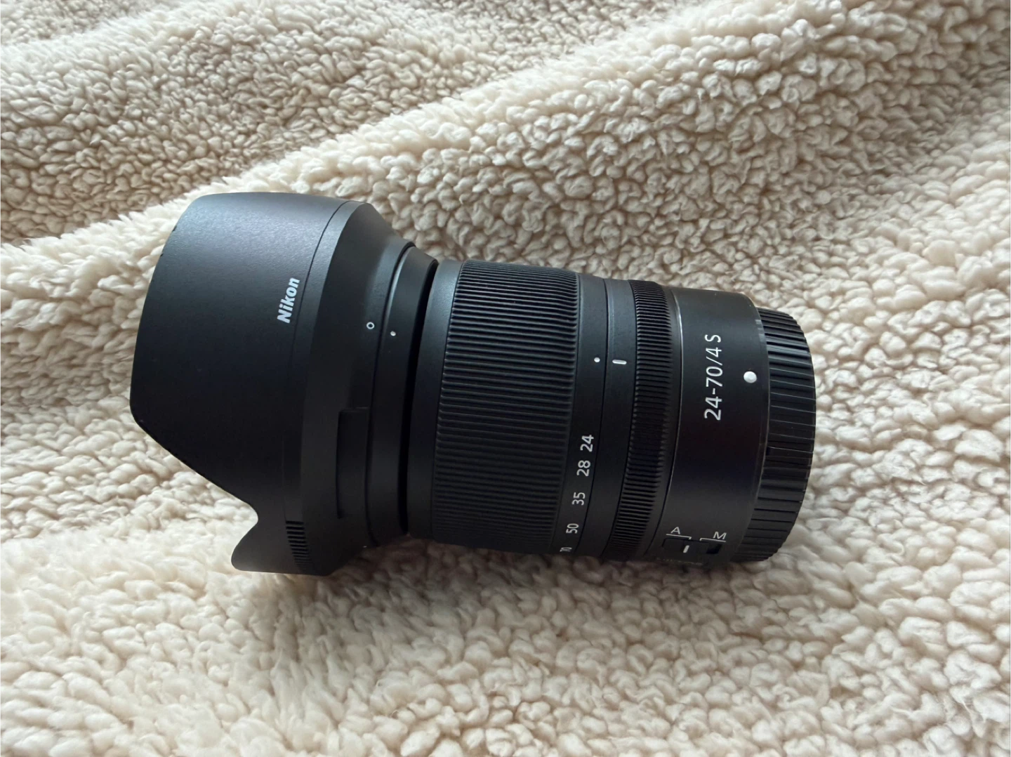 Nikon NIKKOR Z 24-70mm f/4 S Lens
