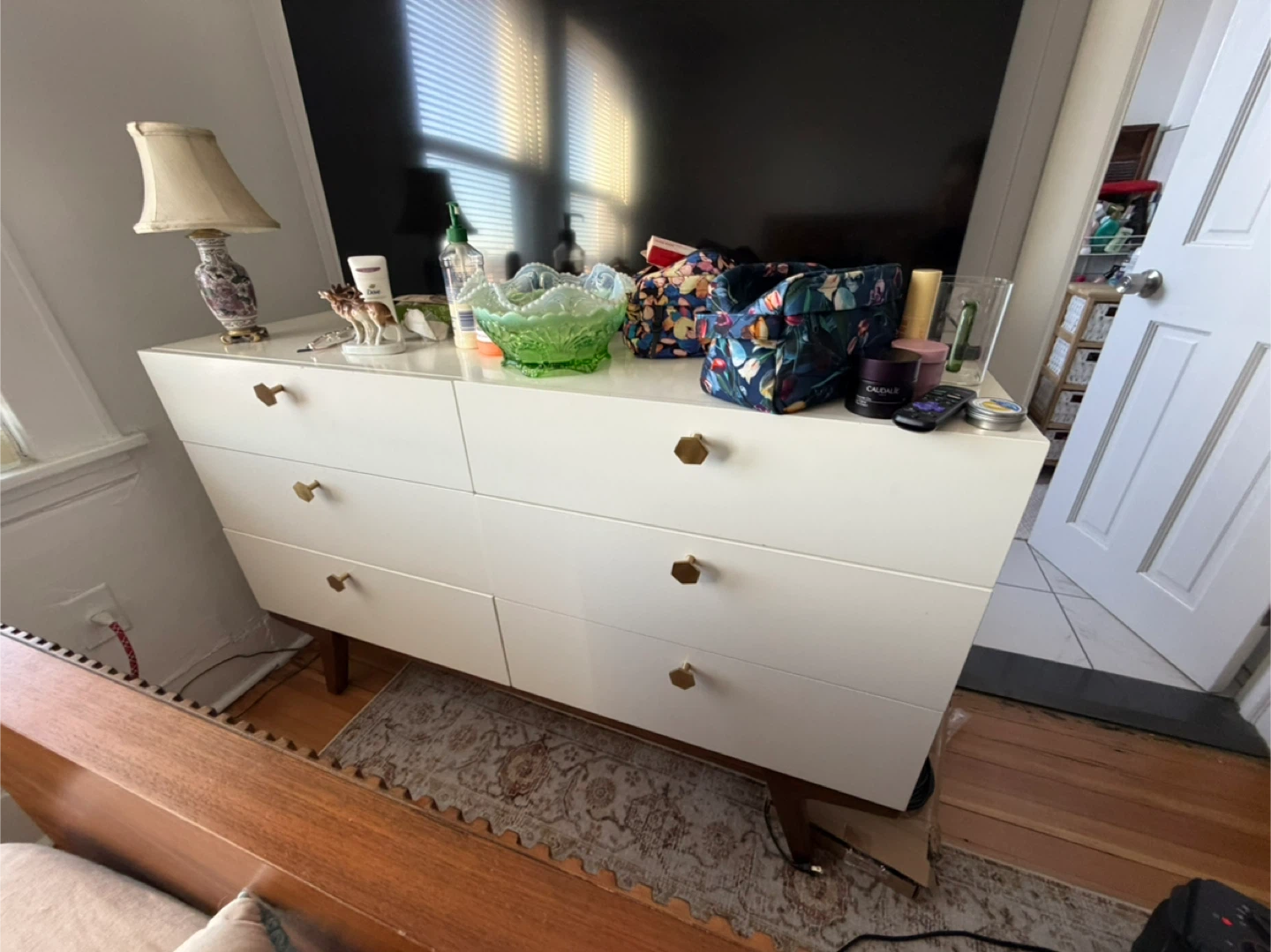White 6-Drawer Dresser - photo 3
