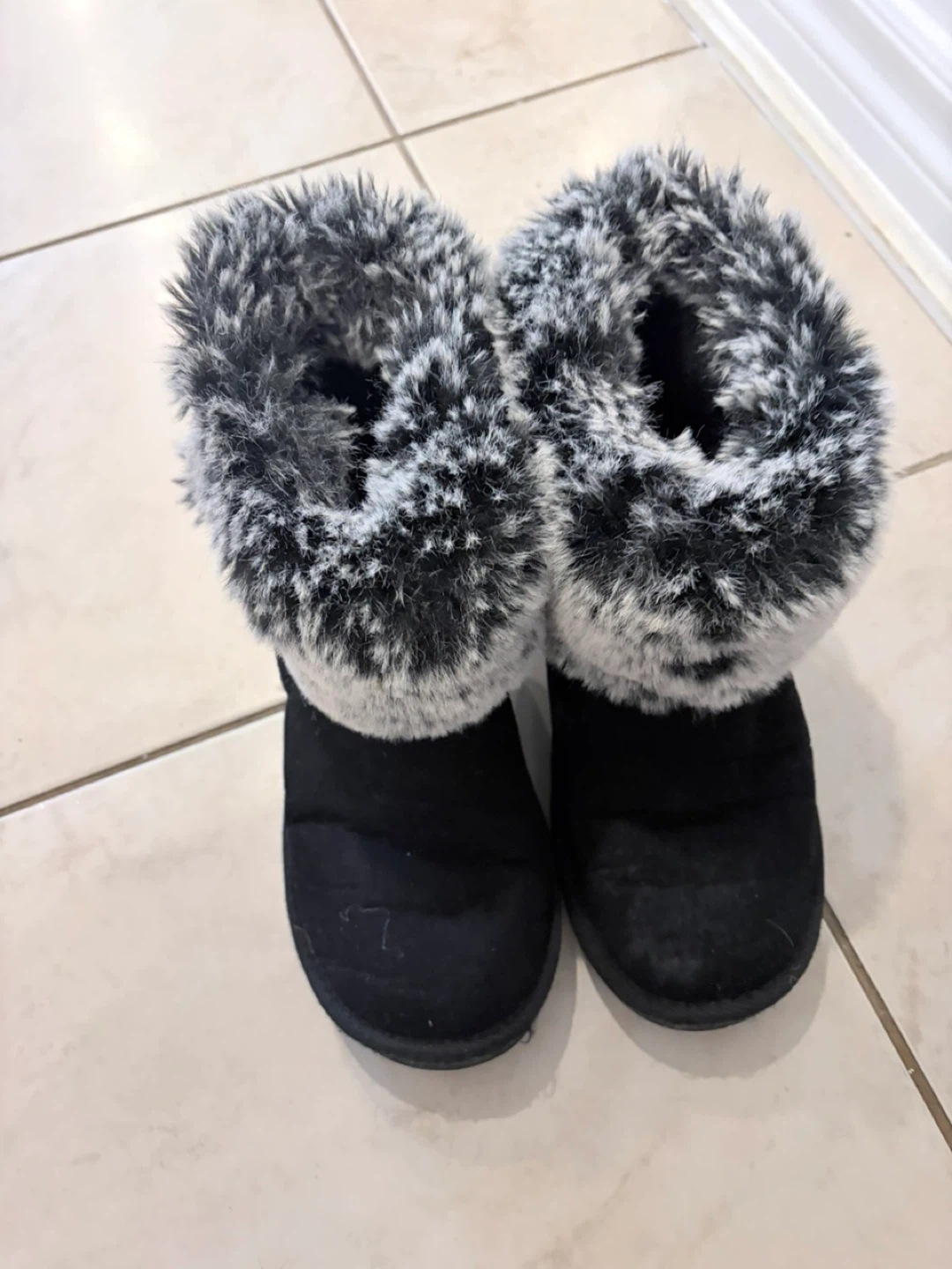 Black Winter Boots with Faux Fur Trim - photo 2