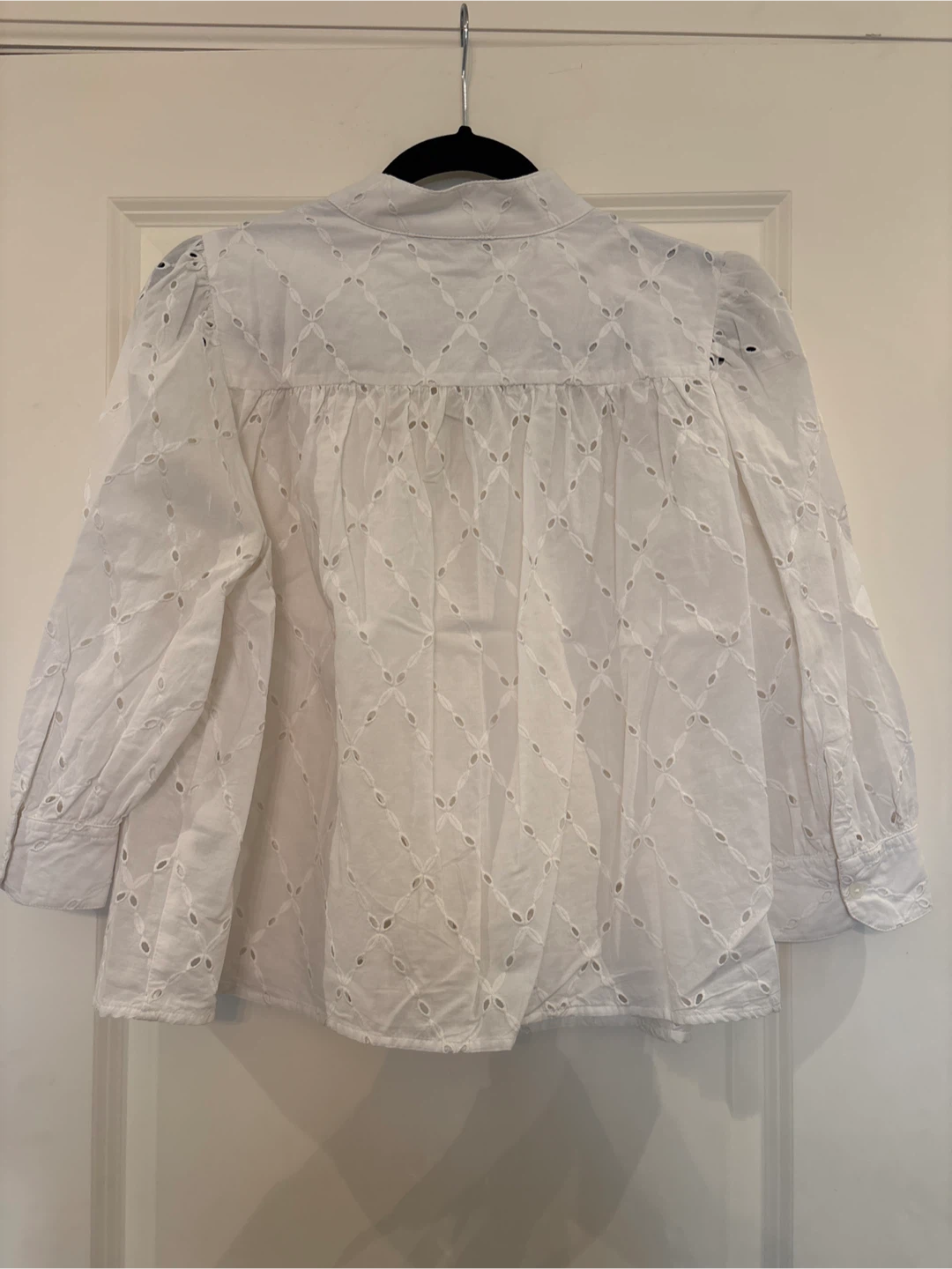 Banana Republic White Eyelet Blouse - L - photo 3