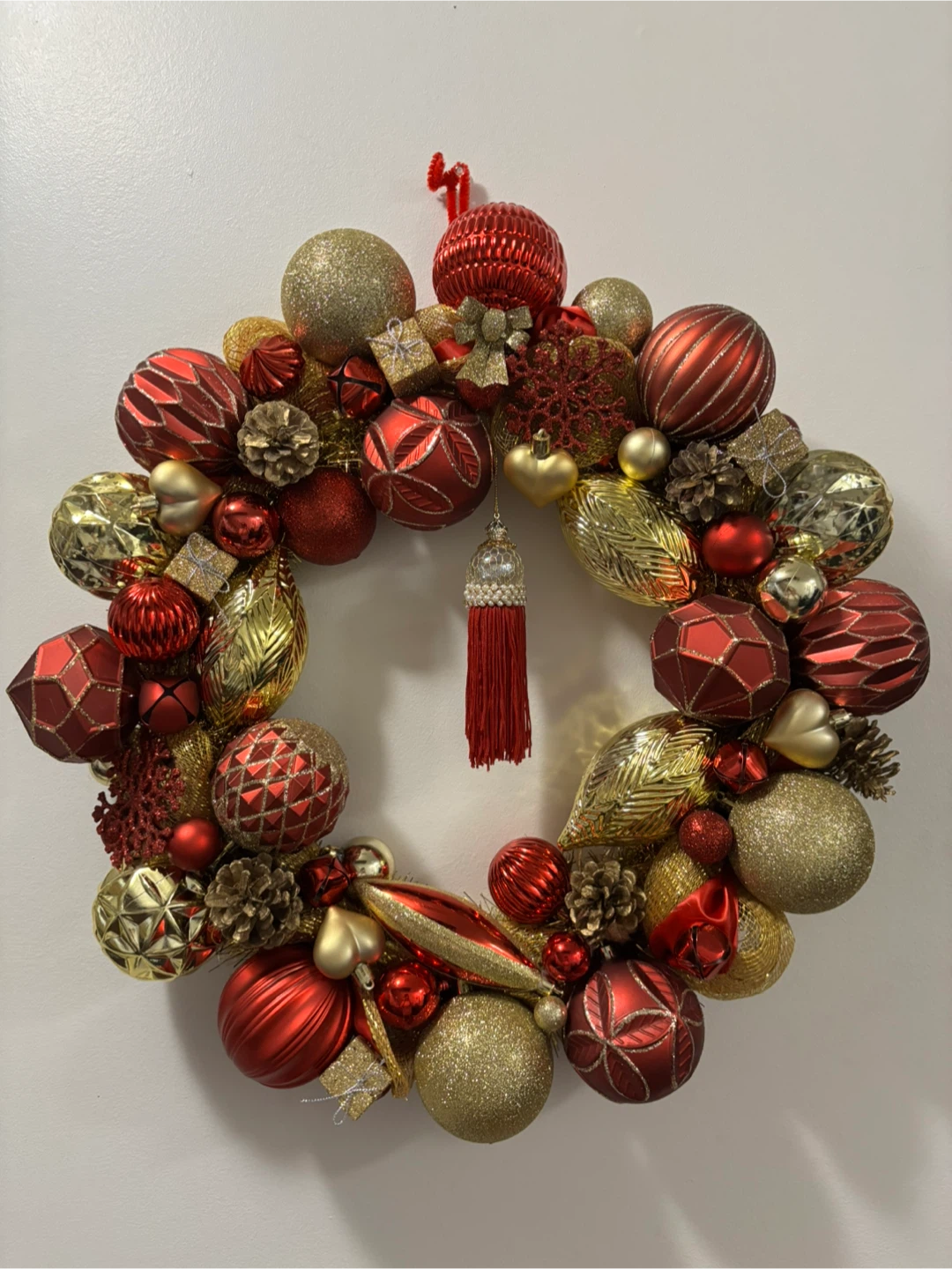 beautiful Red & Gold Christmas Wreath
