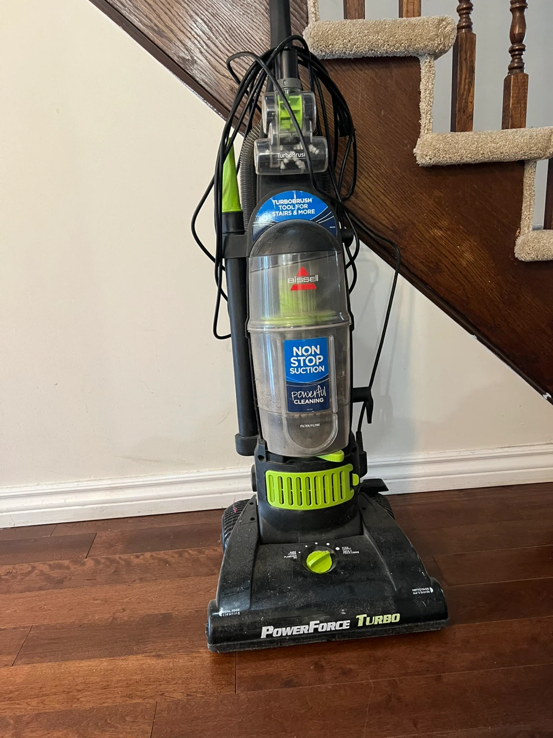 Bissell PowerForce Turbo Vacuum - photo 2