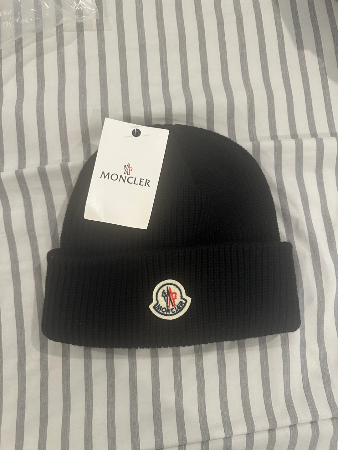 Moncler Black Beanie - photo 2