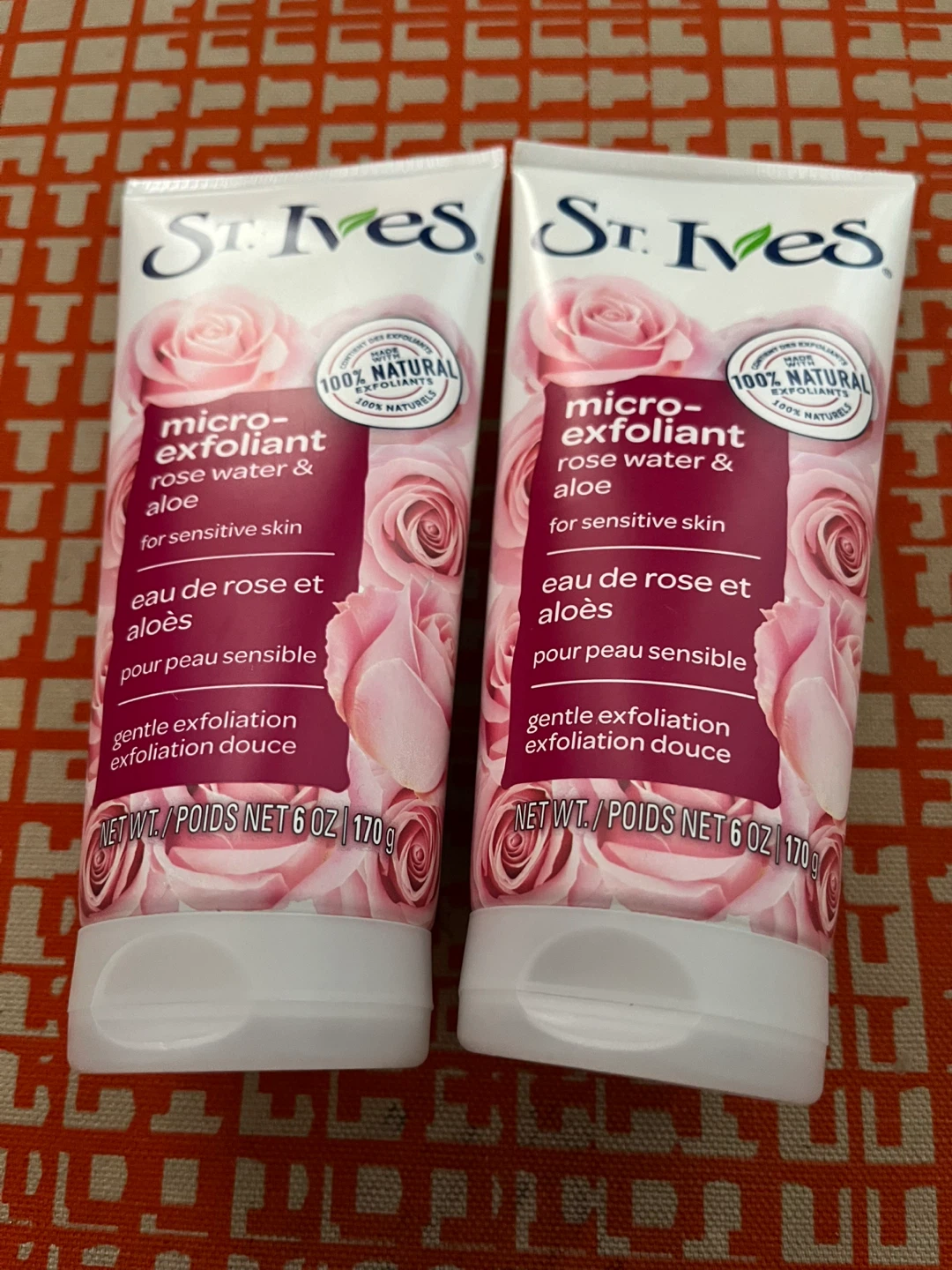 St. Ives Micro-exfoliant Rose Water & Aloe (2)