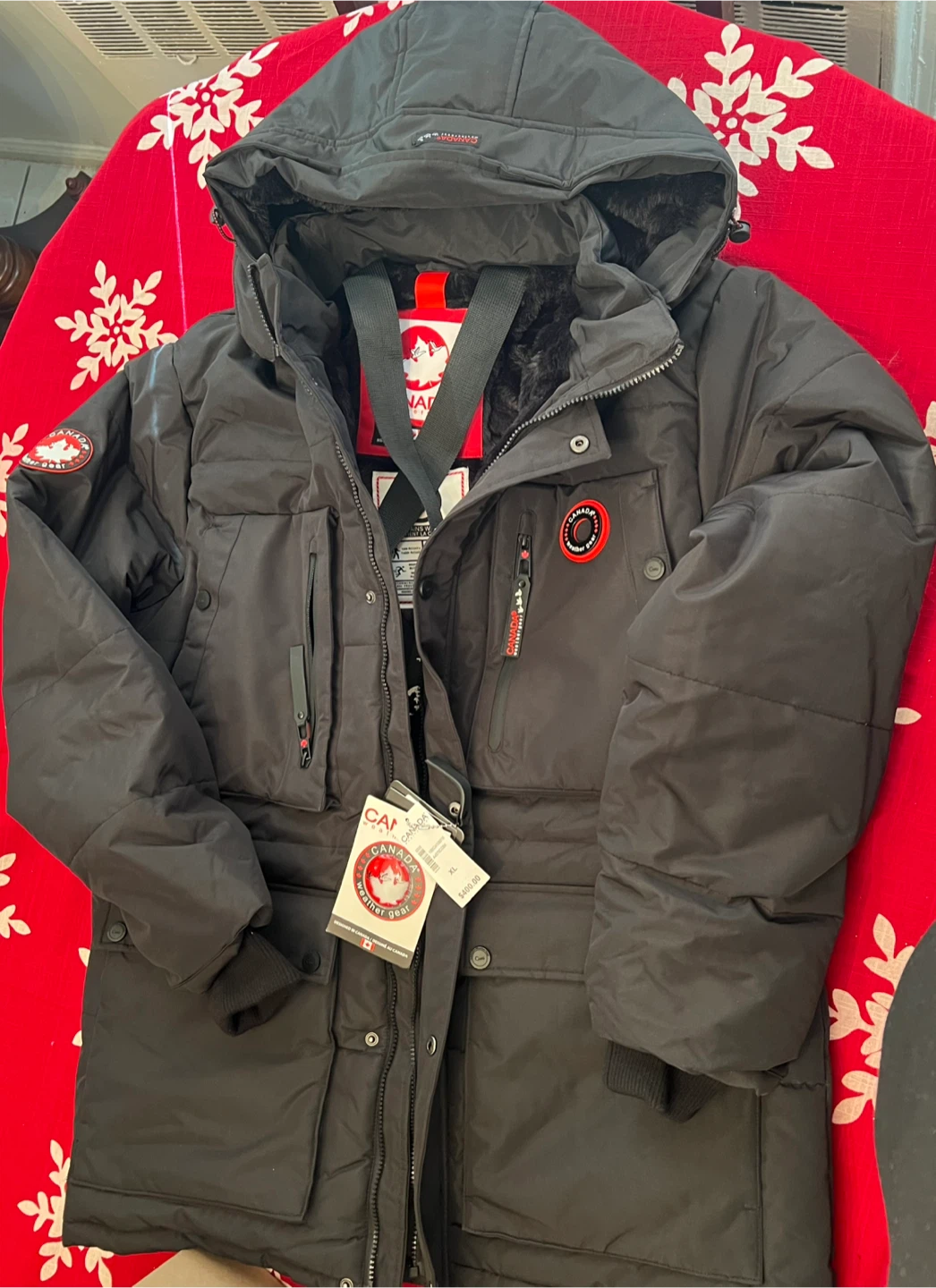 Canada Weather Gear Black Winter Jacket - XL