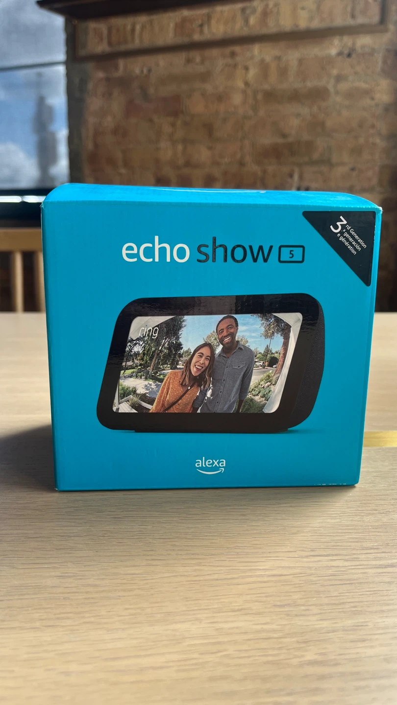 Echo Show 5 (3rd Gen) Smart Display - Alexa