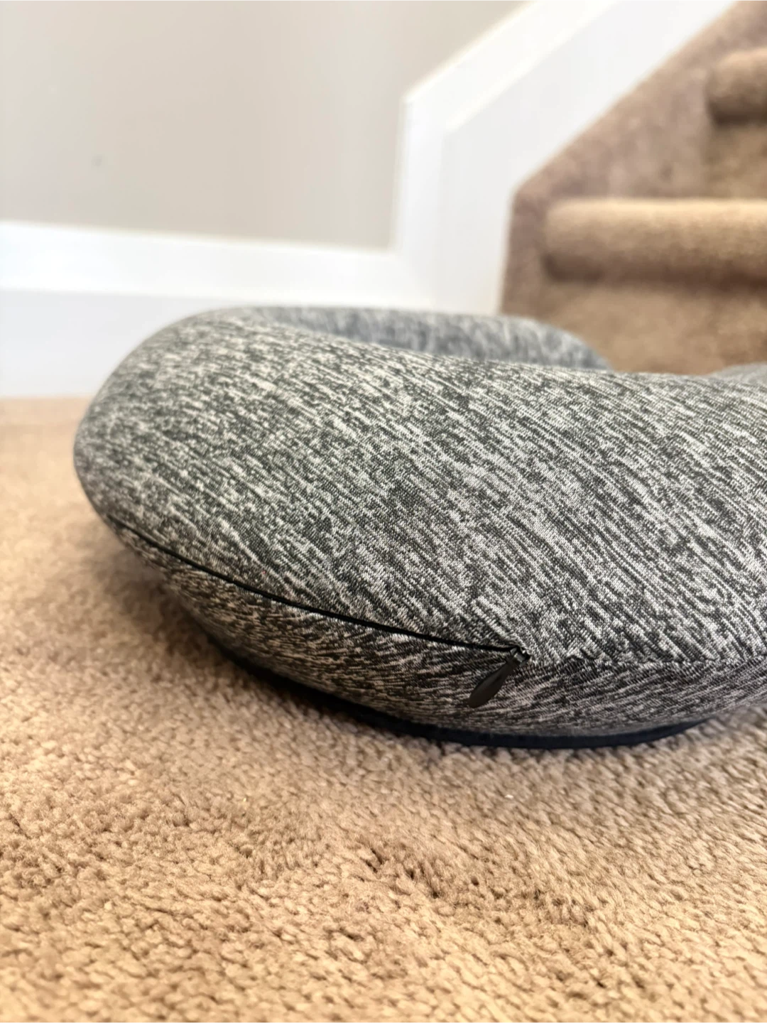 Adjustable Travel Pillow - photo 3