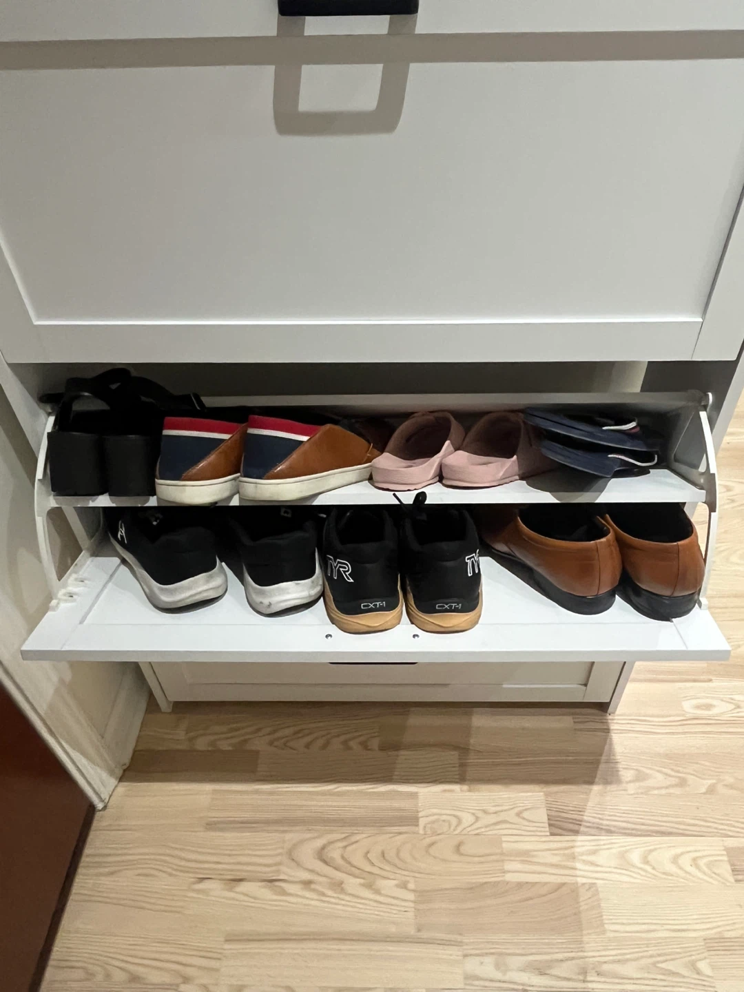White Shoe Cabinet with 3 compartment and Drawer - photo 4