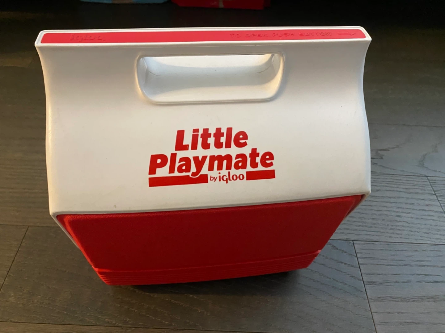 Igloo Little Playmate Cooler - Red & White