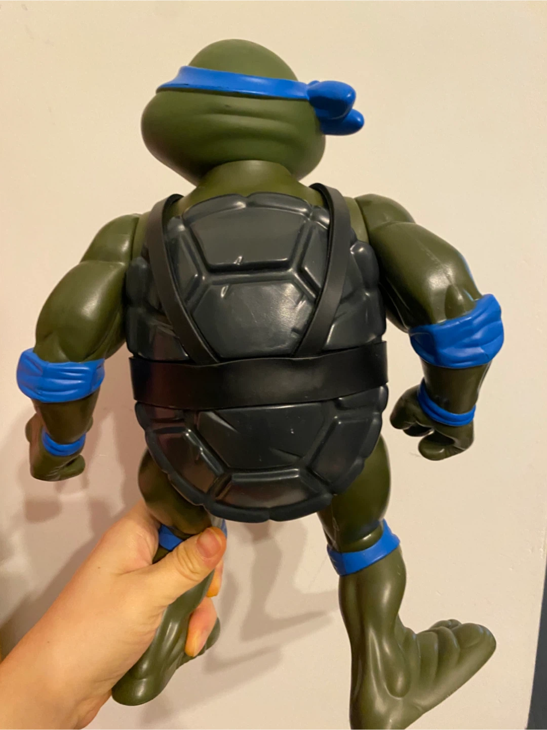 Teenage Mutant Ninja Turtle Leonardo Action Figure - photo 2