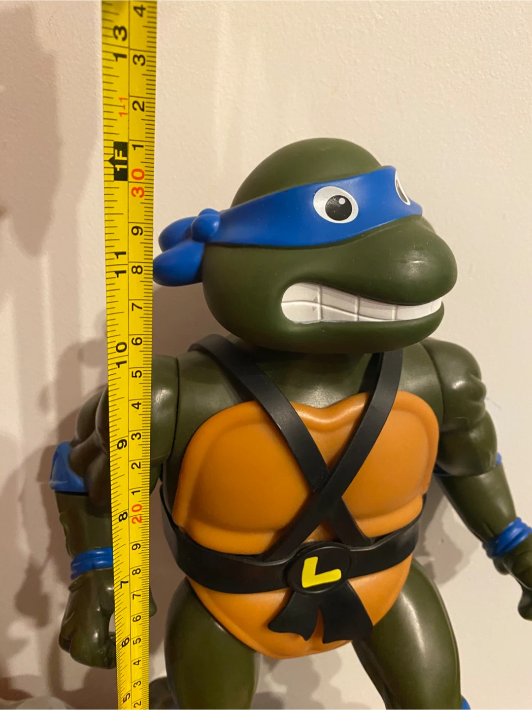 Teenage Mutant Ninja Turtle Leonardo Action Figure - photo 3