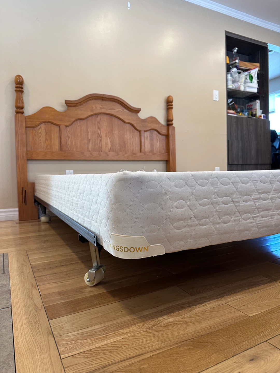 Adjustable Full - Queen Size Solid Oak Bed Set (CAN DELIVER) - photo 3