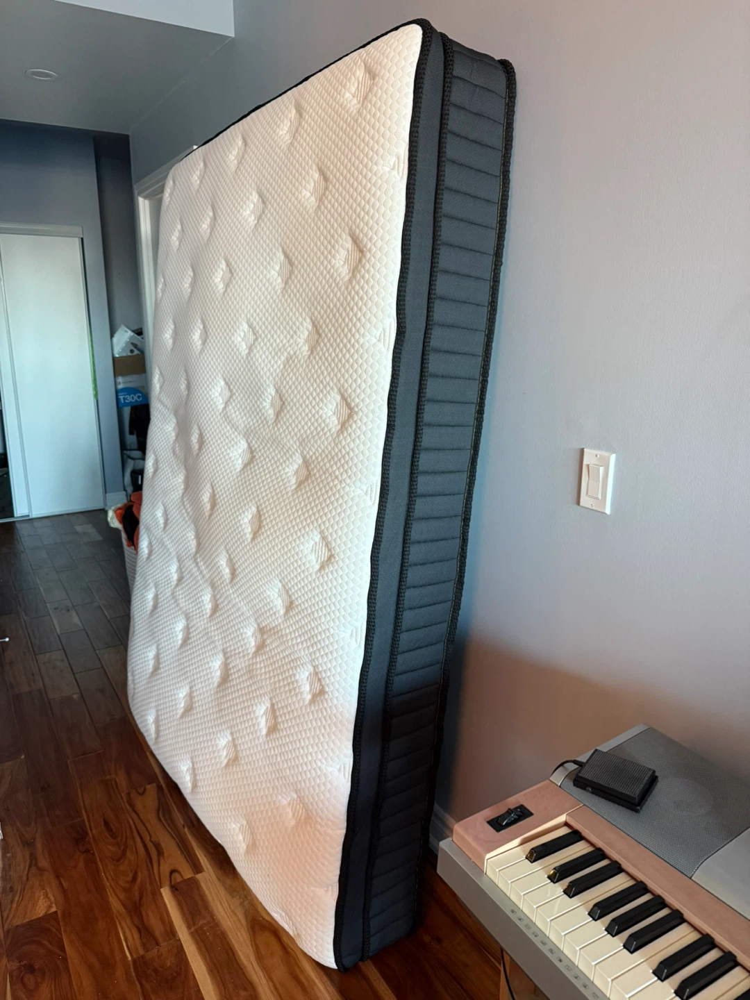 Queen Size Mattress - Like New! - photo 2