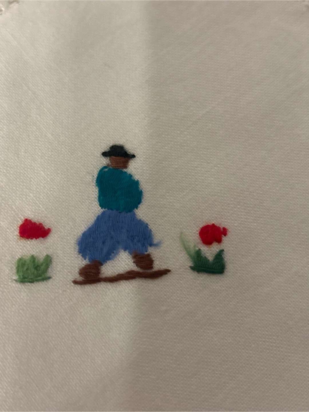 Hand Embroidered White Napkins (Set of 7) - photo 4