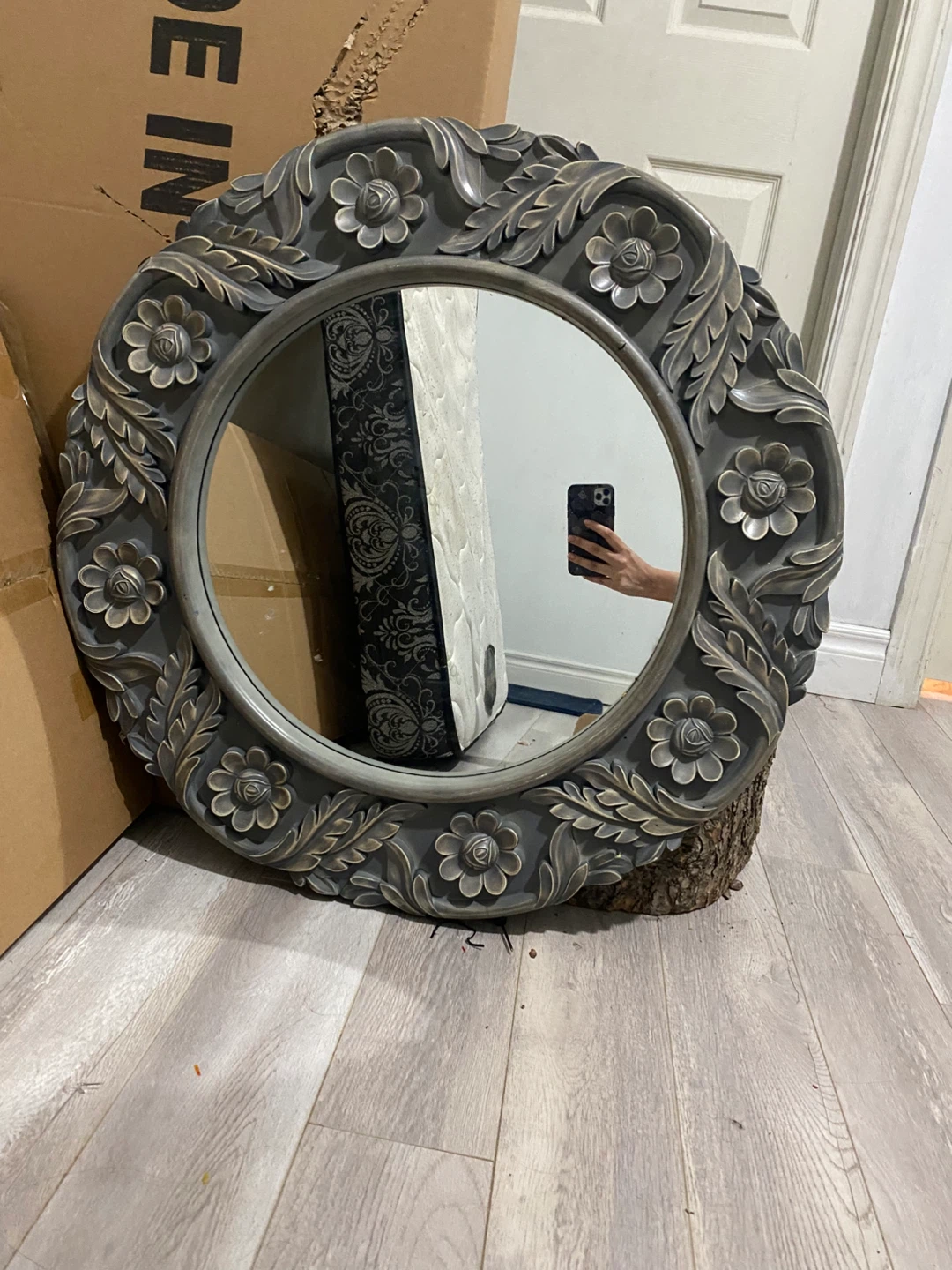 Circle mirror