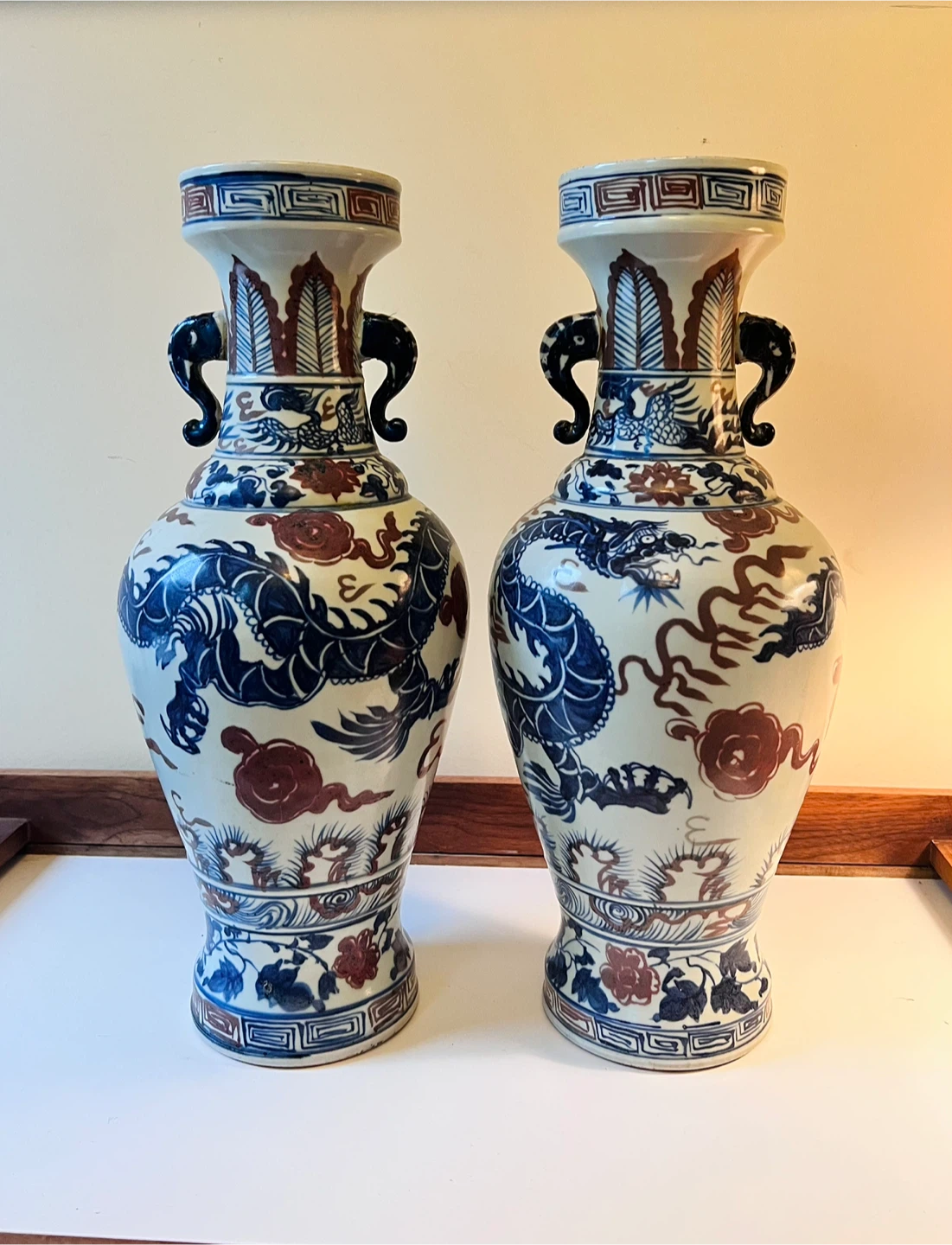 Pair of Vintage Chinese Dragon Vases - photo 4