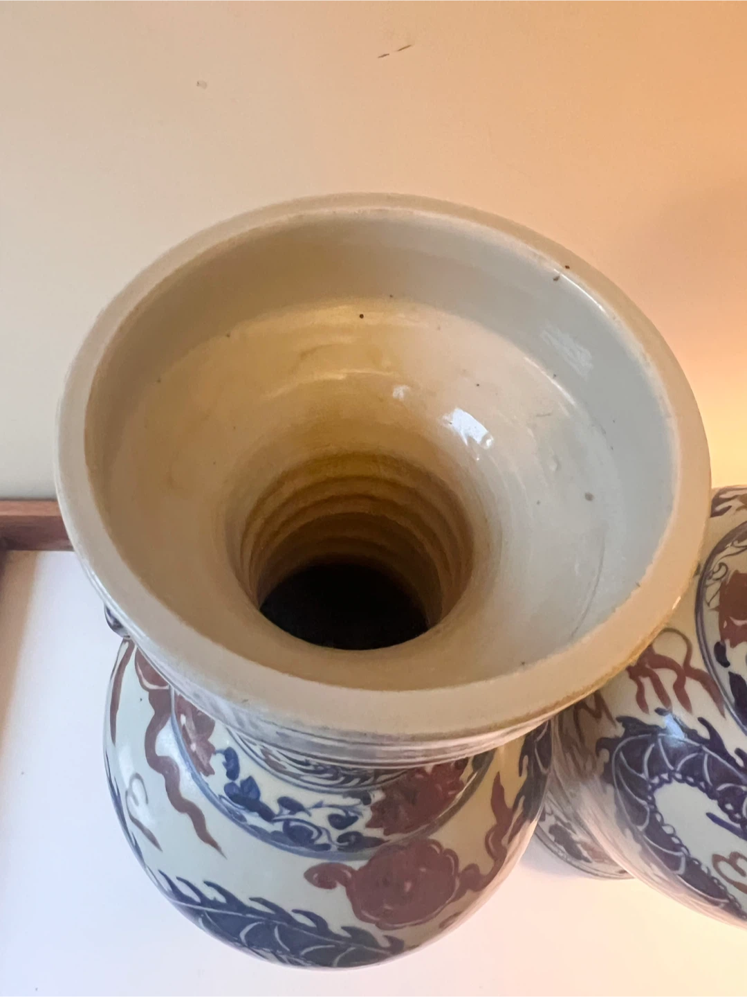 Pair of Vintage Chinese Dragon Vases - photo 3
