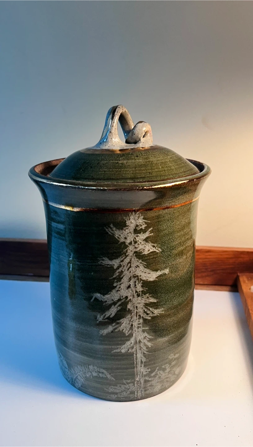 Gorgeous Hand Made Green Glazed Christmas Jar w/Lid - photo 3