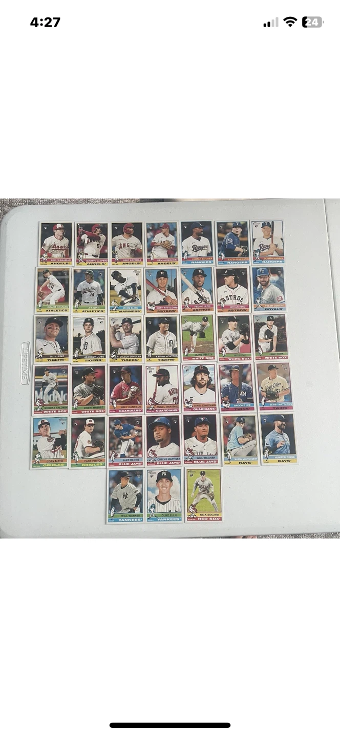 Baseball Cards Lot - photo 2