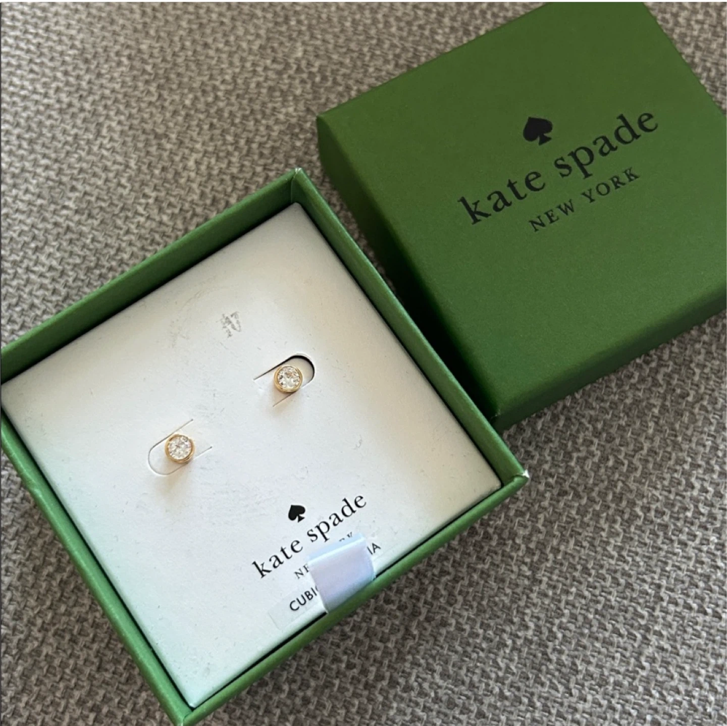Kate Spade New York Bright Ideas stud earrings new