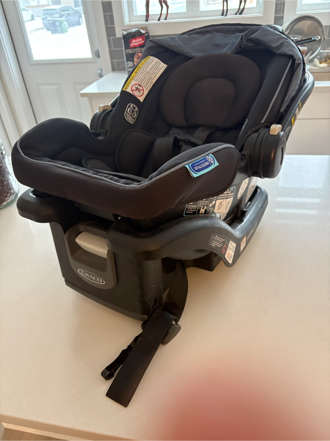 Graco SnugRide 35 Lite LX Infant Car Seat - photo 3