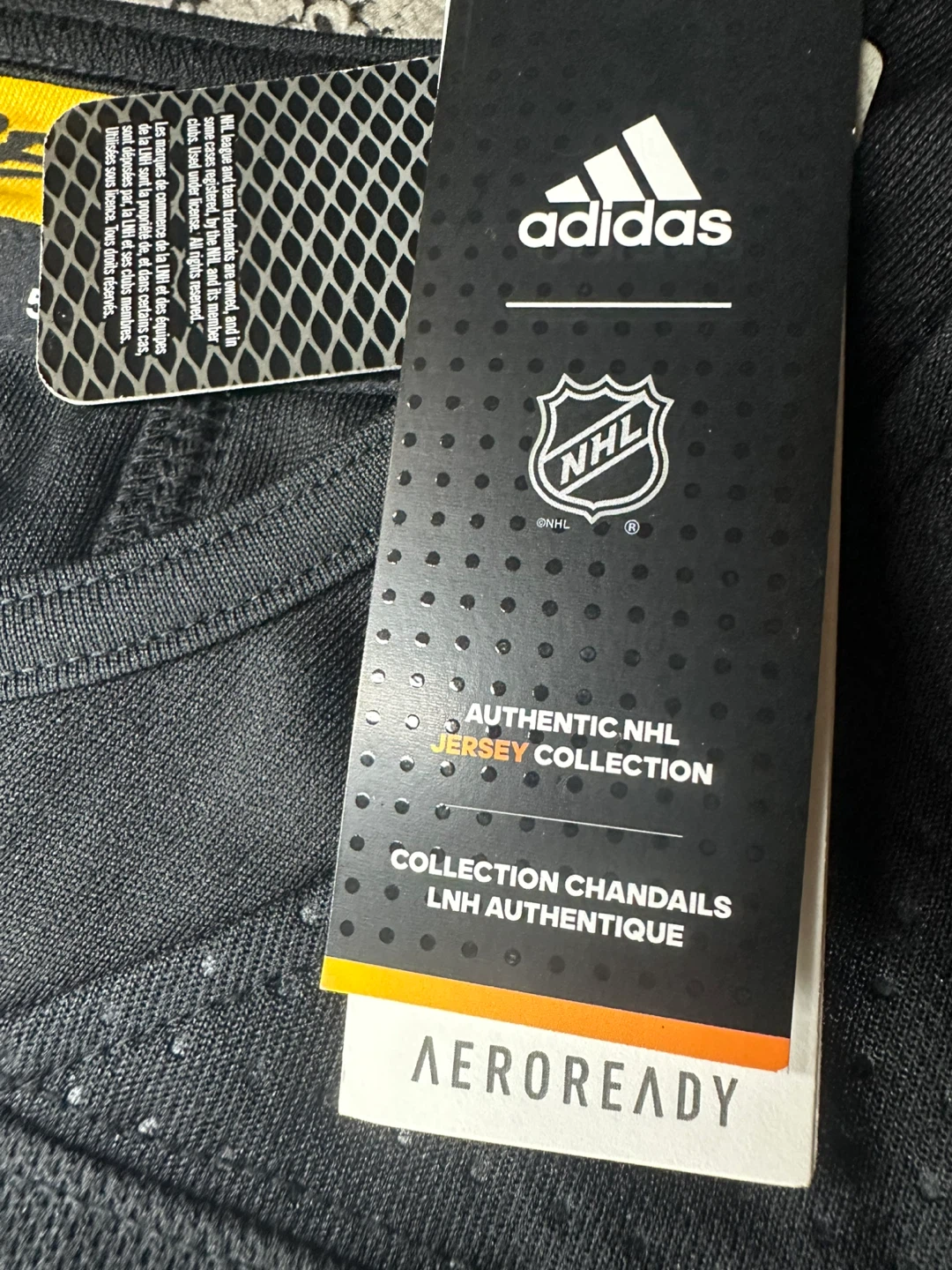 Adidas NHL Toronto Maple Leafs Jersey, Size 50. - photo 4