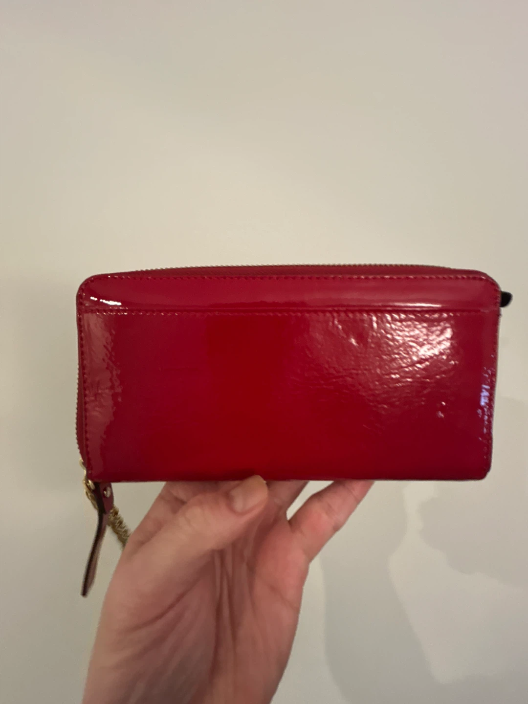 Kate Spade Red Patent Leather Zip Around Wallet - photo 2