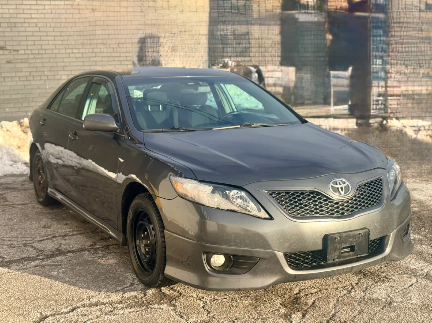 2011 Toyota Camry SE - photo 3