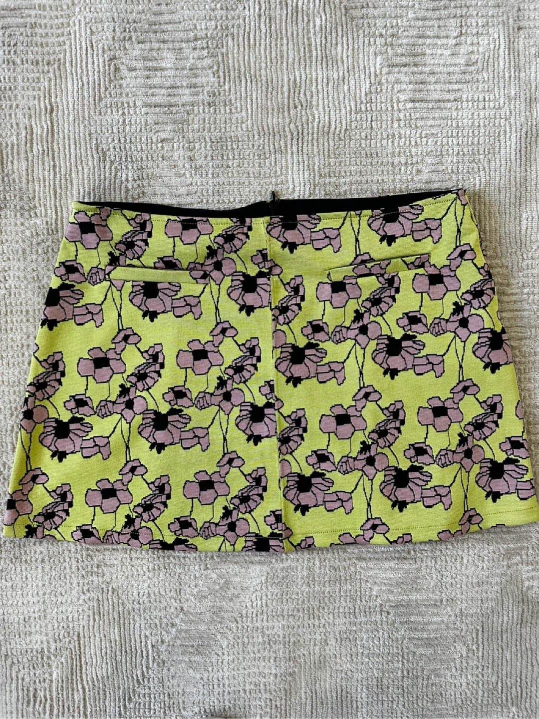 New Zara Floral Mini Skirt - Size L