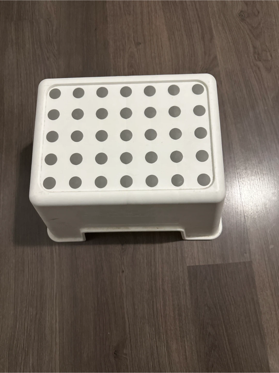 White Plastic Step Stool - photo 5