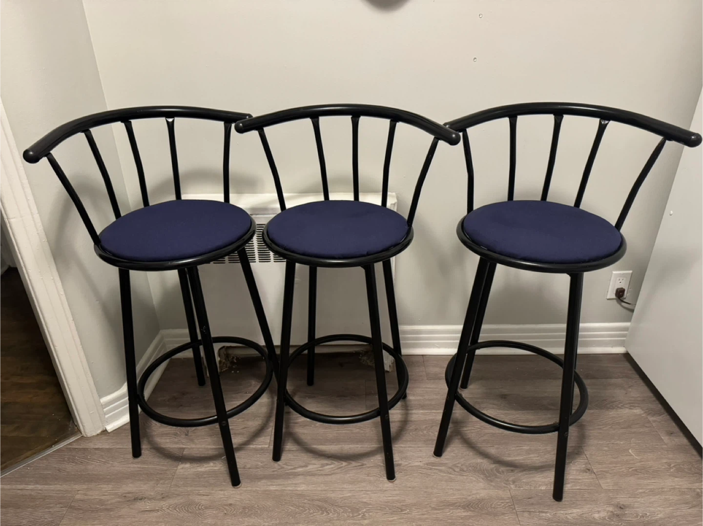 Set of 3 Swivel Bar Stools