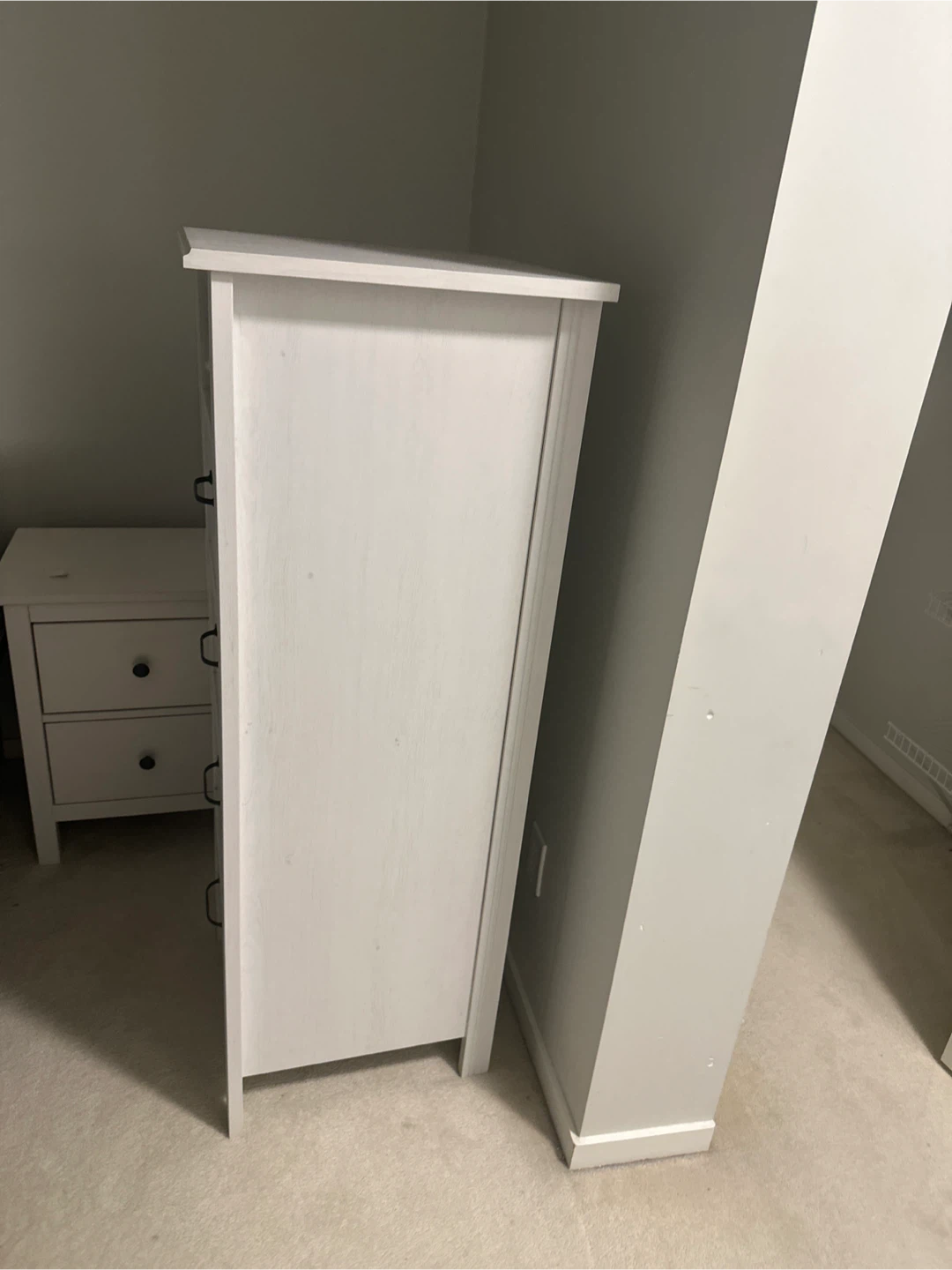 White 4-Drawer Chest - photo 2
