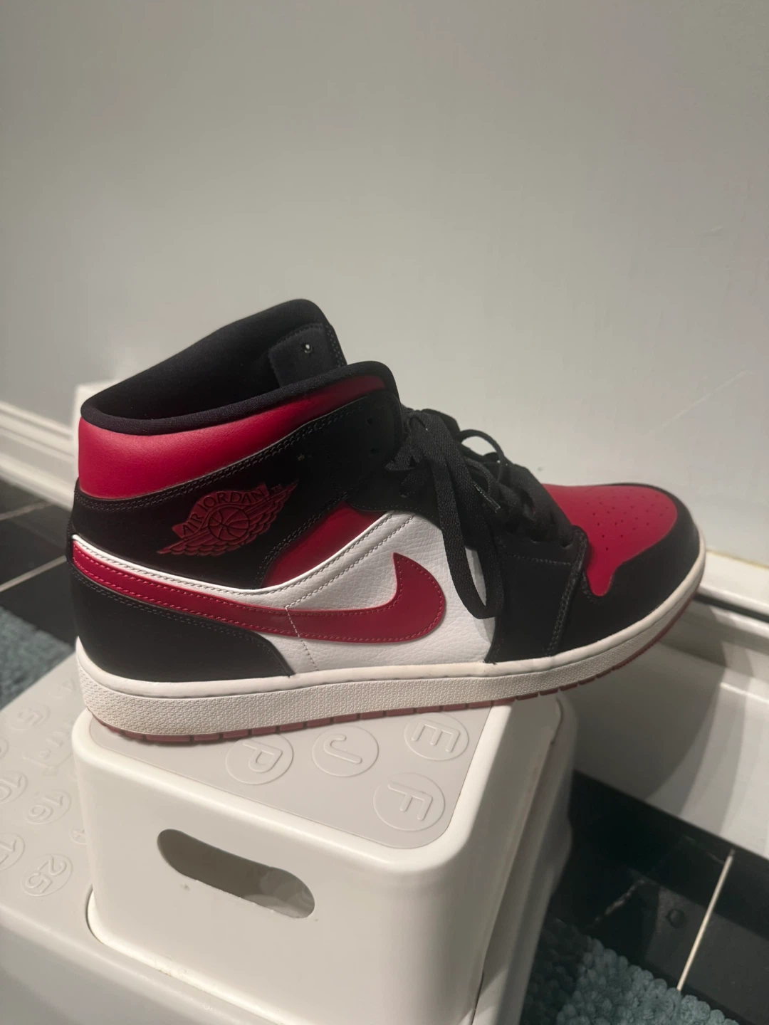 Nike Air Jordan 1 Mid Black Red White US 15 - photo 3