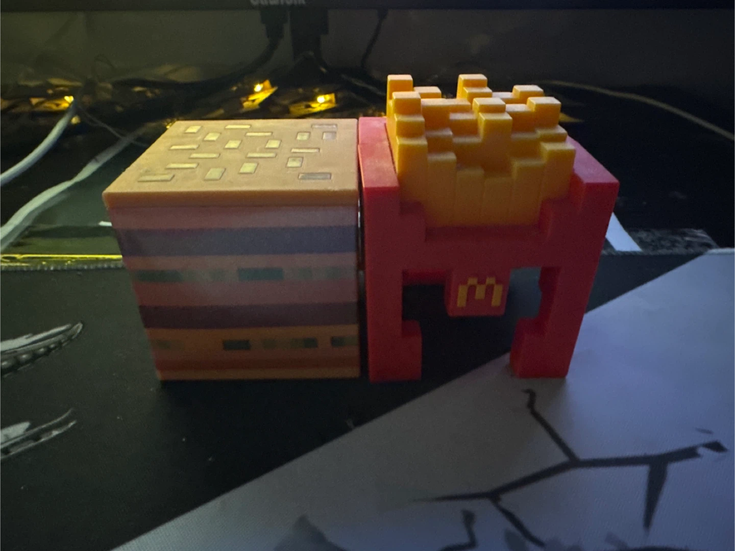McDonald's Minecraft Happy Meal Toys - photo 2