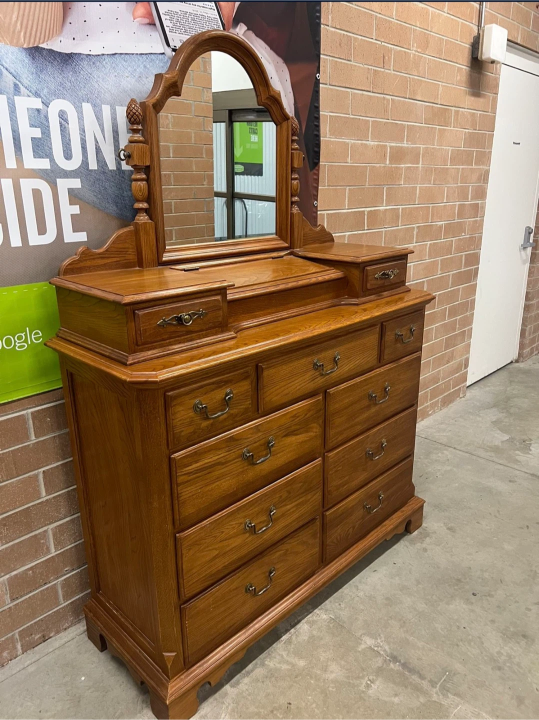 Wooden Dresser with Mirror - Excellent Condition - photo 3