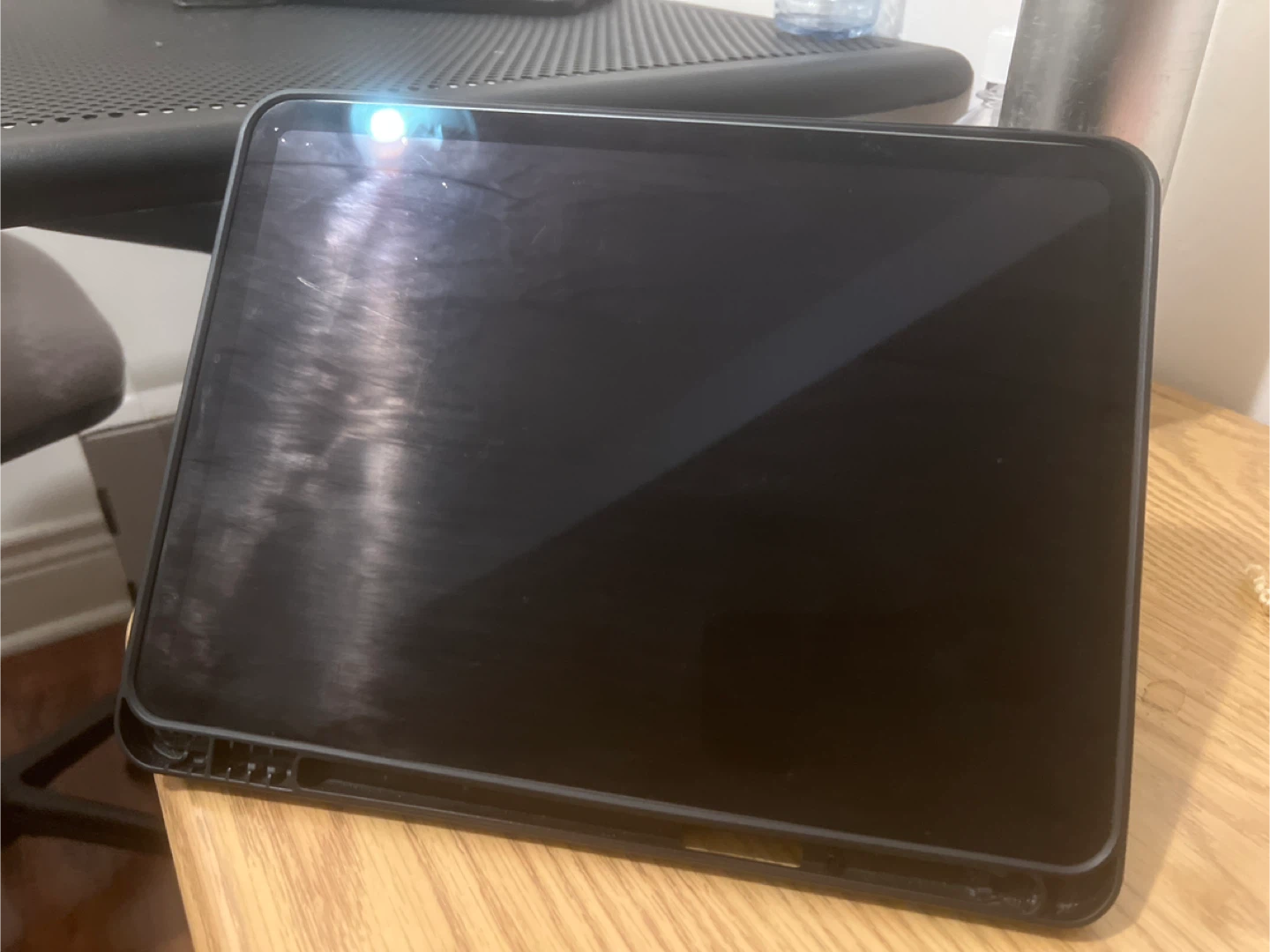 Apple iPad Air (5th Gen) 256GB - Excellent Condition! - photo 2