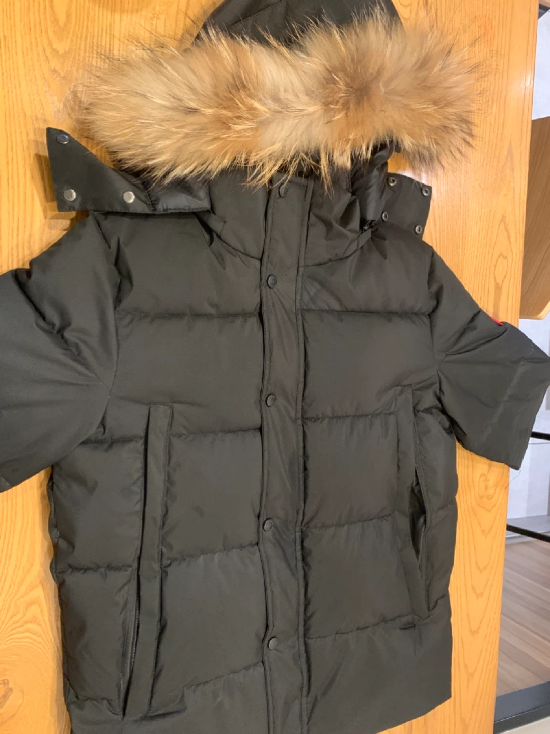 Canada Goose Black Padded Jacket - photo 2