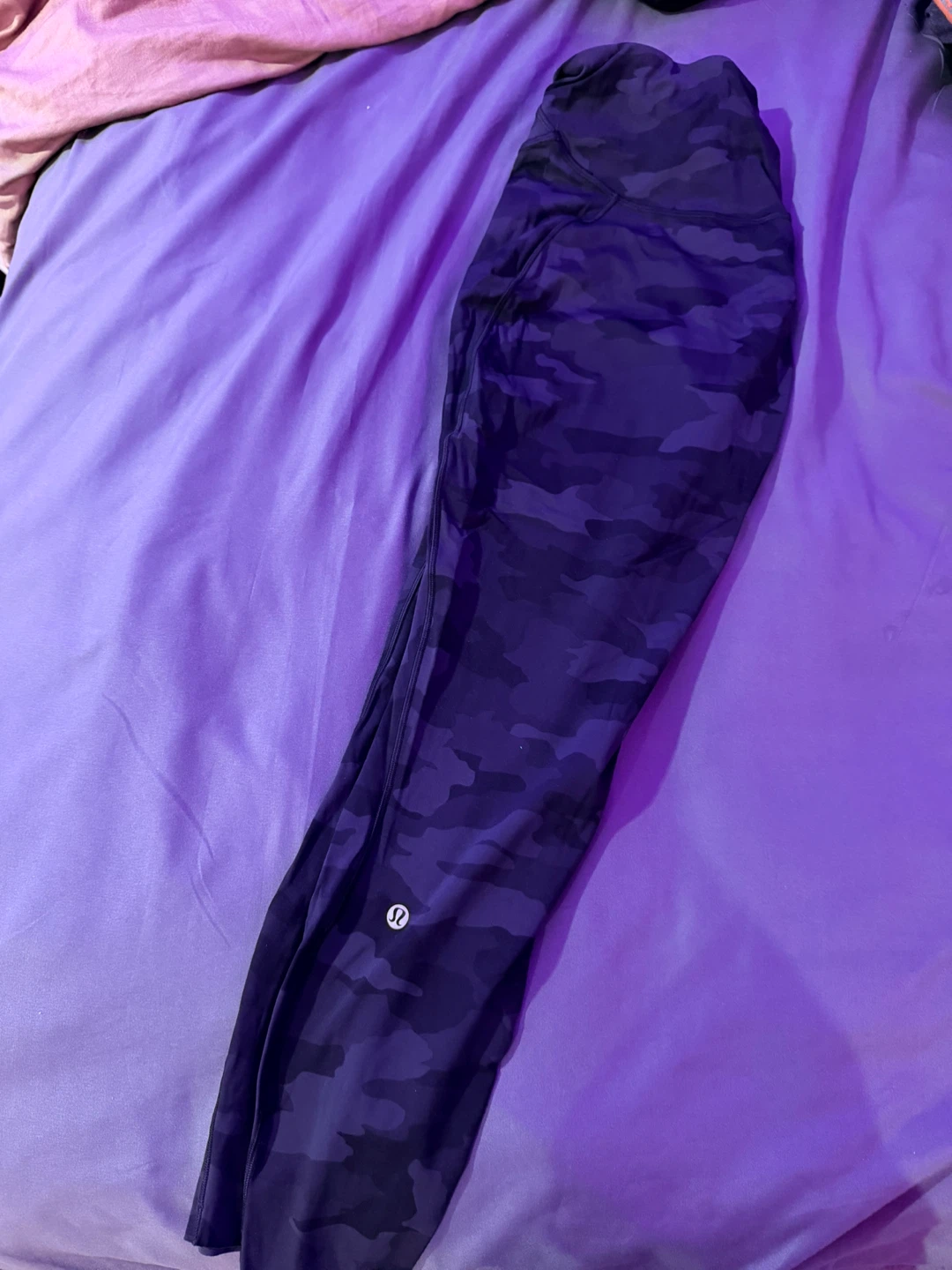 Lululemon Camo Leggings - Size 10 - photo 2