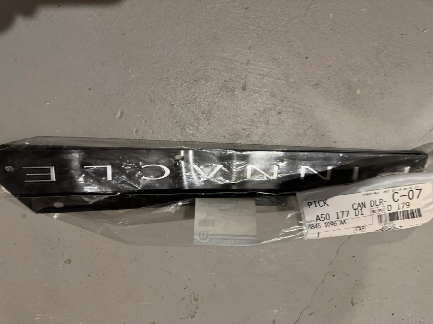 Chrysler Pacifica 21-25 Pinnacle Nameplate,  - Mopar - photo 2