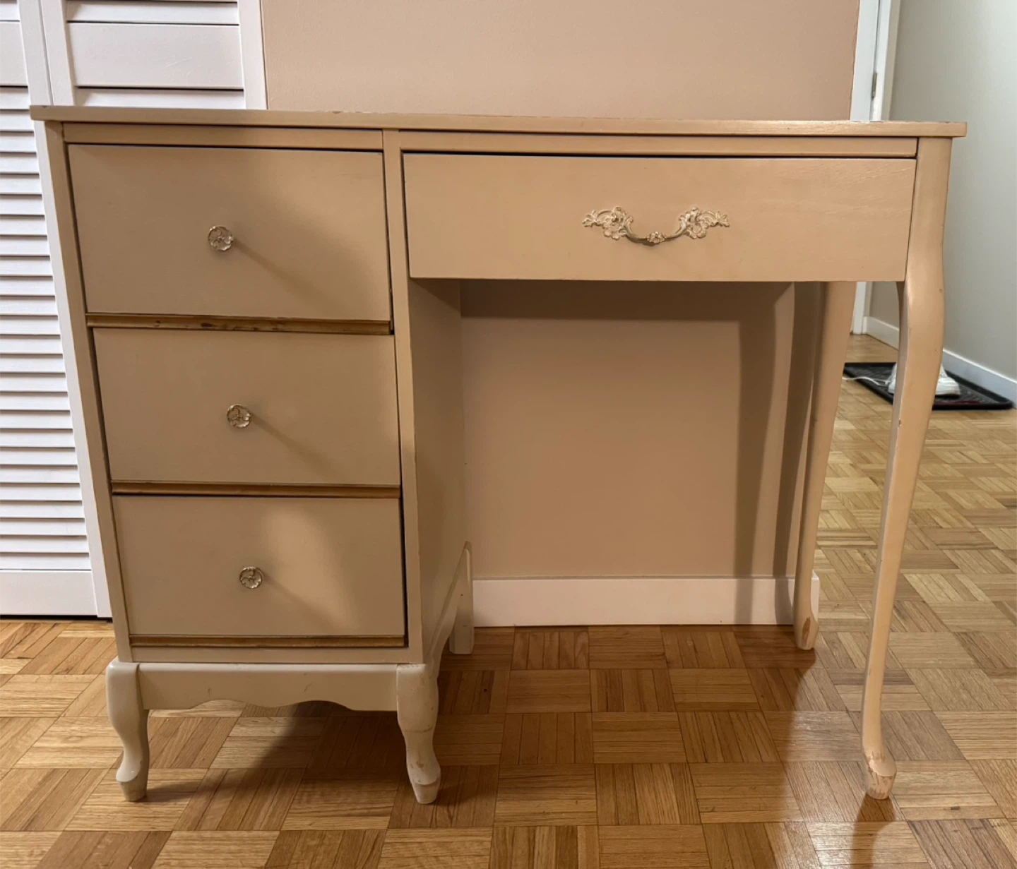Vintage Style Desk - Beige